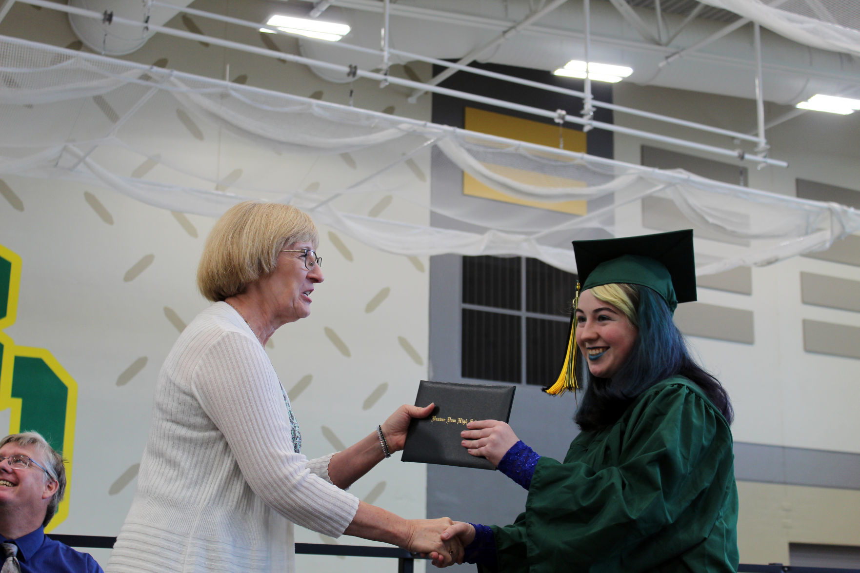 060219-ctzn-news-bd-grad093.jpg